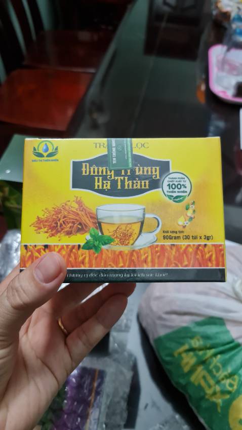 Shop đóng gói rất kỹ, nên hàng nhận đc cực kỳ đẹp và nguyên vẹn.
Trà vị thơm nhẹ, dễ uống. Còn tốt cho sức khỏe thì để mình sdung 1 time đã 😄