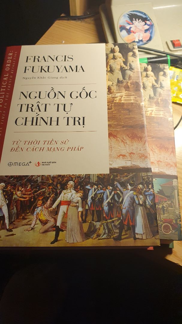Tiki giao hàng rất nhanh. Giao tiêu chuẩn nhưng đặt chiều tối nay sáng hôm sau là có rồi. Hình thức, bề ngoài sách thì mình không để tâm lắm. F. Fukuyama và thầy của ông, S. Huntington là hai học giả mà mình rất thích, từng đọc và tham khảo kha khá sách và bài nghiên cứu của họ nên chất lượng nội dung của bộ sách này là rất đáng mong đợi.