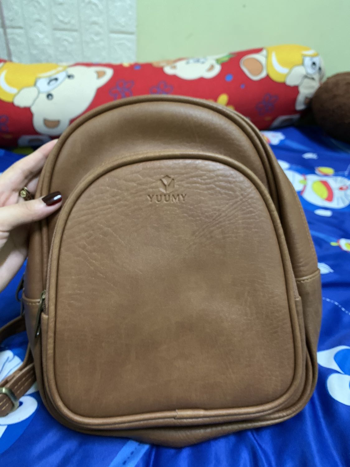 Không tin được là tiki giao hàng nhanh đến vậy. Mới đặt hôm qua mà hôm nay mình đã nhận được hàng rồi. Chất lượng sản phẩm quá tuyệt vời. Da rất là xịn xò luôn nha. Chắc chắn sẽ ủng hộ dài dài