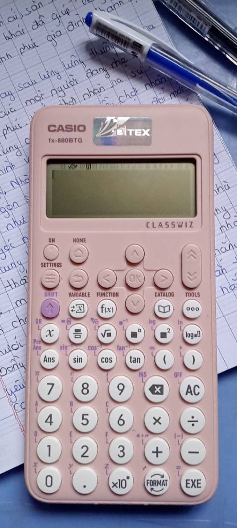 Hàng chính hãng đã kiểm tra 😘
Màu đẹp lắm mọi người, ở ngoài đẹp hơn trong hình cơ, trong hình màu hơi xỉn chứ ngoiaf màu hồng phấn đẹp lắm.
Máy mượt, nhẹ, chắc chắn. Ra kết quả nhanh hơn máy khác nhìu