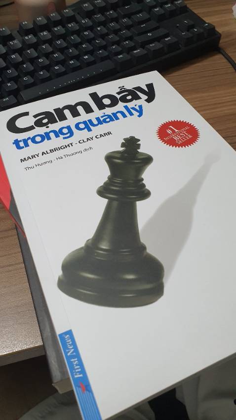 Chất lượng in ấn tốt. Bố cục rõ ràng. Rẻ hơn nhiều so với mua trực tiếp. Sách dành chi nhà quản lý.