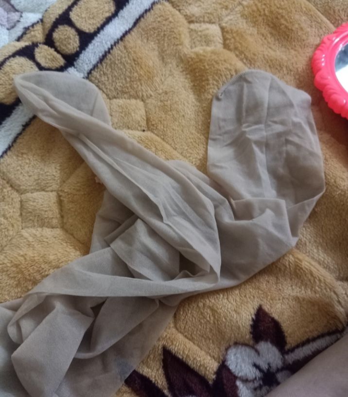 shop giao đúng hàng quần tất nếu nhìn kĩ thì sẽ lộ nhưng với giá như thế này thì quá ok rồi. nên mua nha mọi người 😽 Lần sau sẽ ủng hộ shop tiếp ❤️