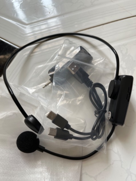 Micro dùng tốt, xạc nhanh đầy, dùng khá ổn. Hy vọng dùng được bền cho giáo viên nghèo bớt khổ?! Hiii