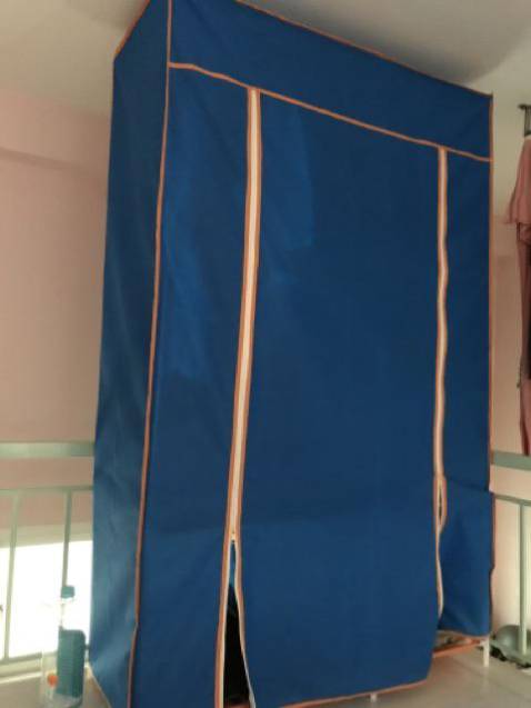 Hàng chuẩn như hình mẫu
Phù hợp vs giá tiền
Tủ rất đẹp màu sắc nhã nhặn.giao hàng nhanh
tủ để cả nhân hợp lý, mỗi người 1 tủ ở phòng trọ cha ai tị ai hihi! anh em mỗi người 1 chiếc! Tủ đầy đủ phụ kiện, vải dệt nên mình thấy có khả năng bền, sang năm ra trường rồi tính tiếp keeeke.
cảm ơn shop tôi sẽ ủng hộ thêm