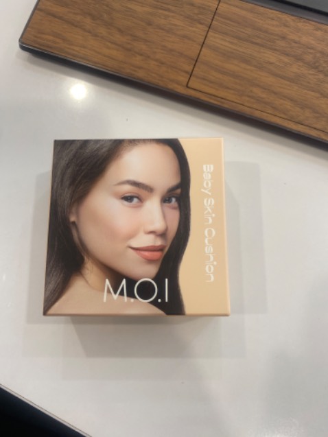 okla nhé. Hộp đẹp, phấn mướt. Mỗi tội m chọn màu hơi tối