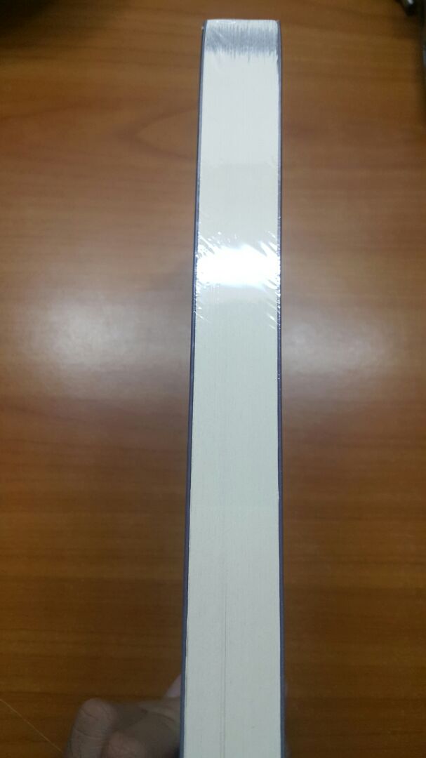 Thật sự cảm ơn Tiki. Mình mua trong đợt này được Tiki giảm 50% còn áp dụng mã freeship và giảm thêm 20% tổng đơn hàng cho hóa đơn trên 250.000 nữa. Thật sự là Tiki đã nỗ lực hết mình để mọi người được tiếp cận với sách bản quyền, sách thật và có công rất lớn mang tri thức đến độc giả: việc làm này có quả tốt rất lớn.
Mình hoàn thành đặt hàng 4g05 SA thì 15g45 cùng ngày Tiki đã giao đến nơi.
Mình xin phép Tiki chia sẻ thông tin bạn giao hàng giúp mình để mình gửi thêm bạn một chút tiền uống nước, trời mưa gió mà bạn vẫn hoàn thành đơn hàng nhưng lúc đó mình ra nhận không có chuẩn bị tiền, cảm ơn Tiki!
Quả thật về tốc độ xử lý đơn hàng thì Tiki đã làm rất tốt, hơn hẳn các  bên khác.
VỀ SÁCH: sách còn nguyên bao co, góc thẳng vuông vức. Cảm giác khi mình nhận sách rất được trân trọng và an tâm.
Về nội dung mình xin bình sau nếu Tiki cho review tiếp sau này.
Ông Lý Gia Thành là một trong những nhân vật mình hâm mộ từ lâu. Mình hy vọng sẽ đọc xong cuốn sách sớm để có được những đúc kết bản thân nhằm chia sẻ với mọi người.
Một lần nữa xin cảm ơn Tiki và các bạn nhân viên Tiki!