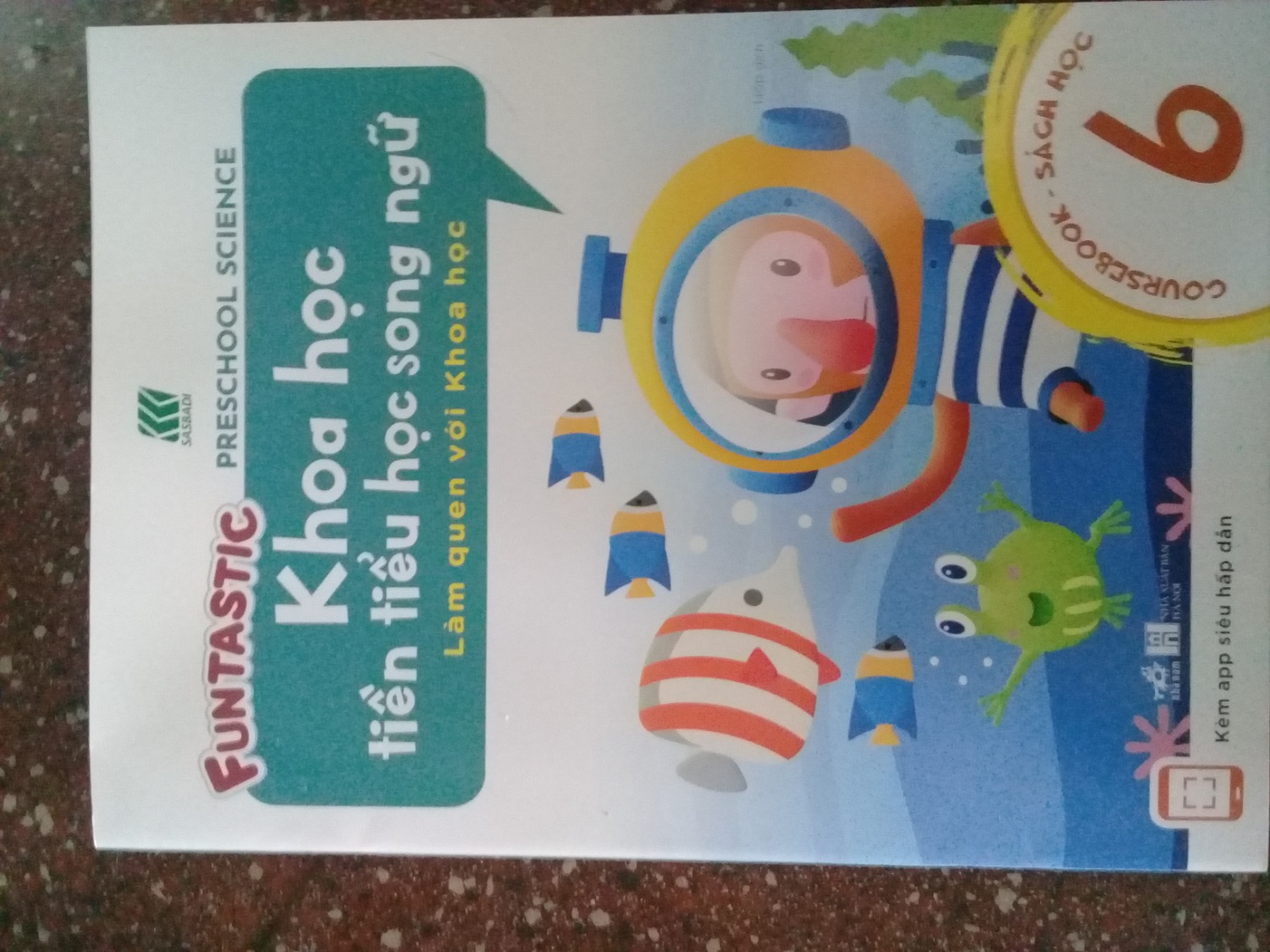 Sách hay, sách không được bọc nhưng vẫn trừ bookcare của mình, buồn thiệt chứ. Mong tiki kiểm tra lại trươc khi giao. Cả đơn sách bọc có 2 cuốn ah