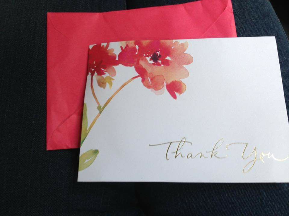 Sách mới giấy hơi mỏng nhưng chữ vừa phải, dễ đọc.