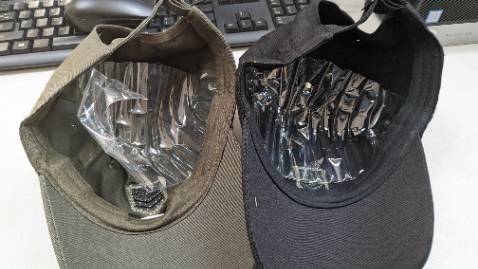 Vải mỏng.may không đẹp.giống mũ ngoài chợ đồng giá.
Cho 2 sao vì tính vui vẻ shiper.