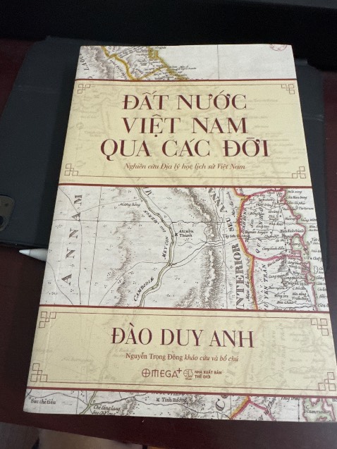 Thông tin là bìa cứng nhưng nhận sách là bìa mềm??? Rất tệ