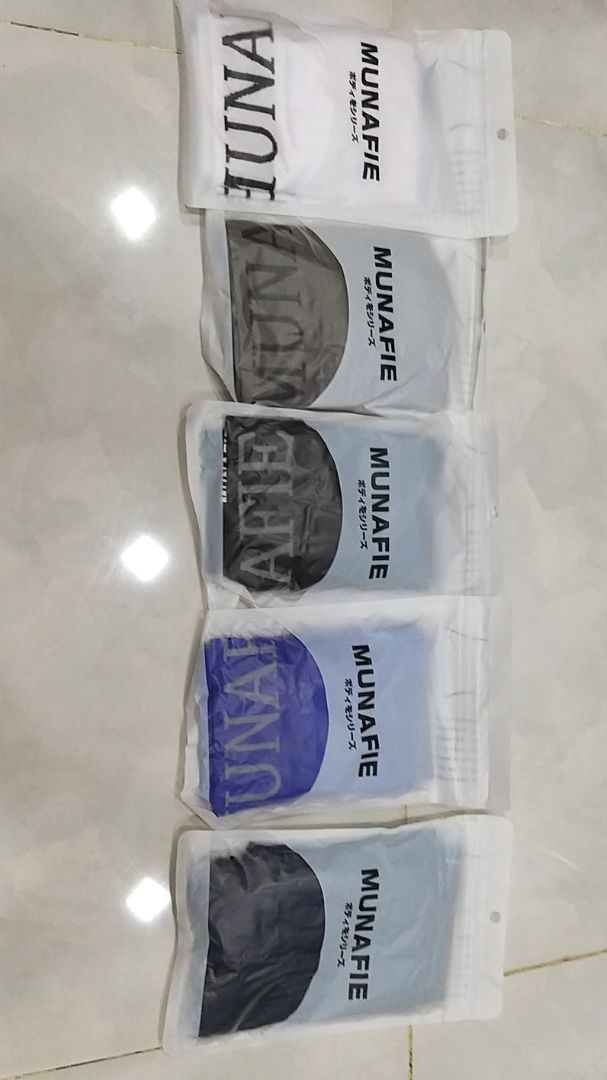 ok 5 cái 5 màu sử dụng lần đầu êm ái dễ chịu, chưa giặt giũ nên chưa biết thế nào, nhưng với giá tiền 5 cái vậy là ok rồi