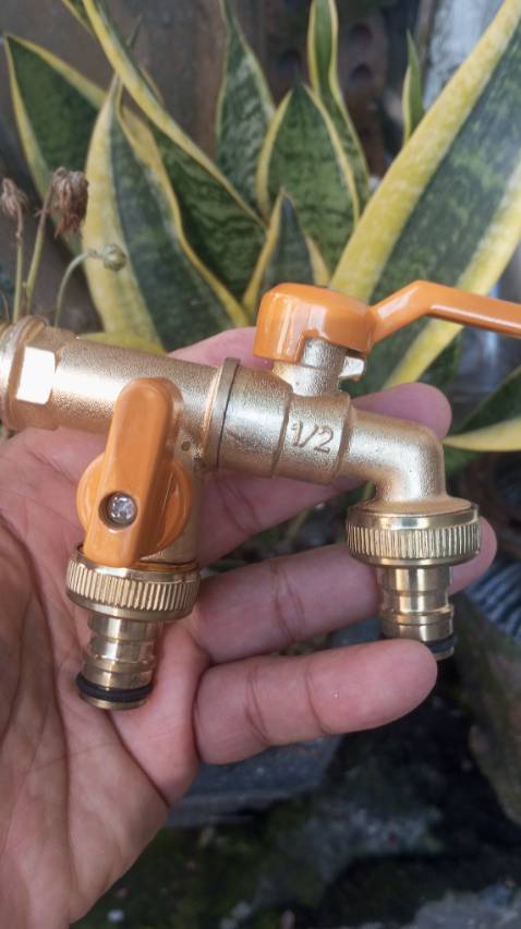 Vòi nước tăng áp 2 đầu ra rất ok 
Chất liệu hợp kim chắc chắn 
Hàng rất đẹp 
Bắt vào ống rất ok 
Đáng tiền 
Shop tư vấn nhiệt tình 
Thanks shop