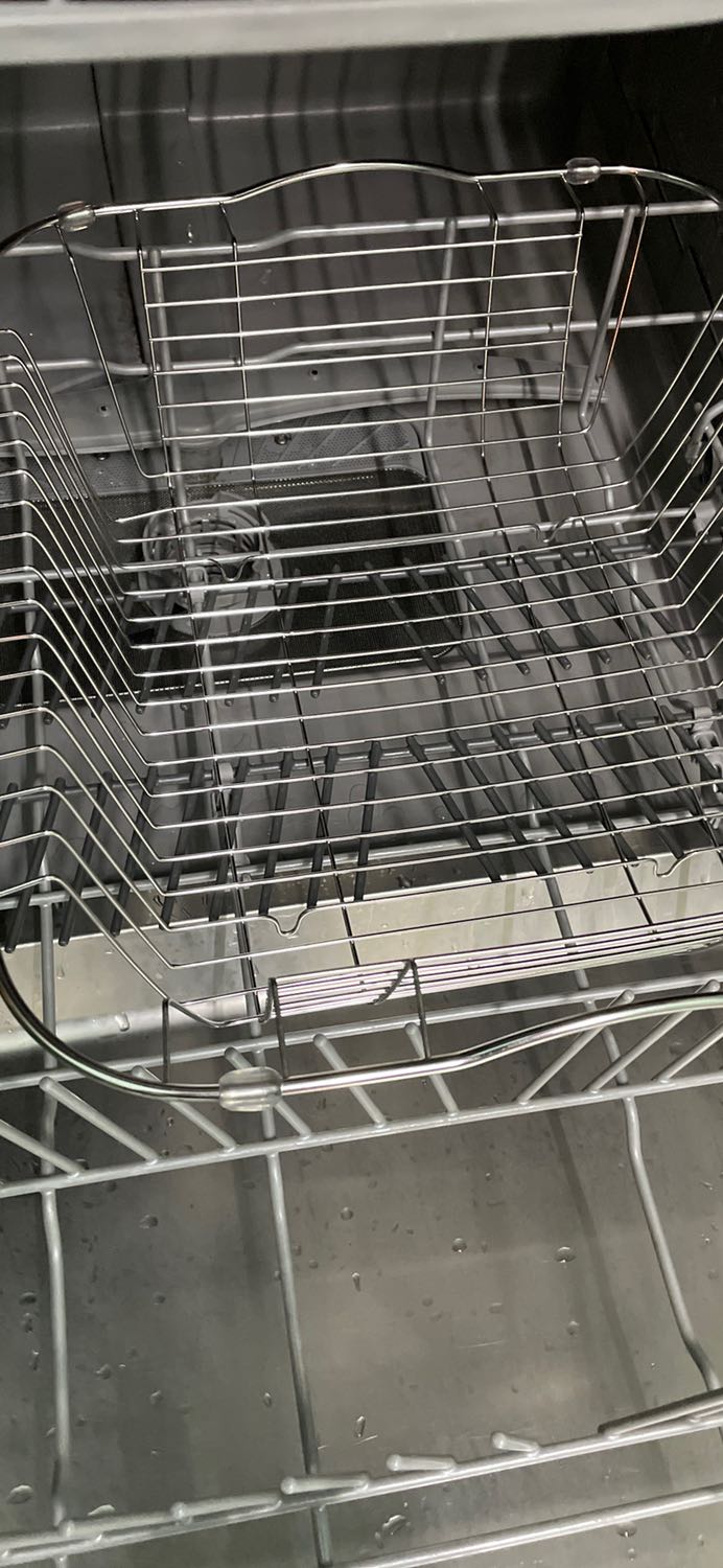 Đóng gói rất cẩn thận, chuyên nghiệp, rổ đẹp, để xài một thời gian kiểm tra độ bền. Bỏ vừa máy rửa chén luôn 👍