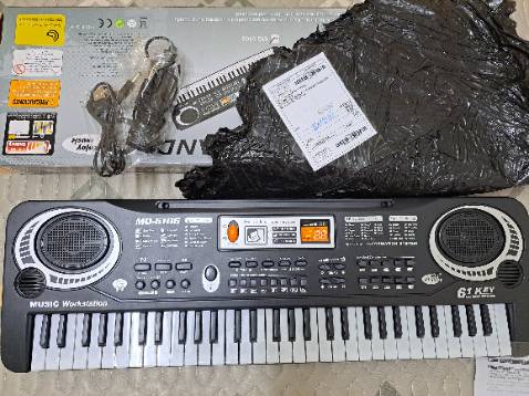 Sản phẩm nhà cung cấp giao không như giới thiệu trên Tiki, bộ sạc chỉ có dây sạc mà không bao gồm củ sạc. Cảm giác cửa hàng thiếu trung thực. Dù sao cũng xin cảm ơn sự hỗ trợ của Tiki.