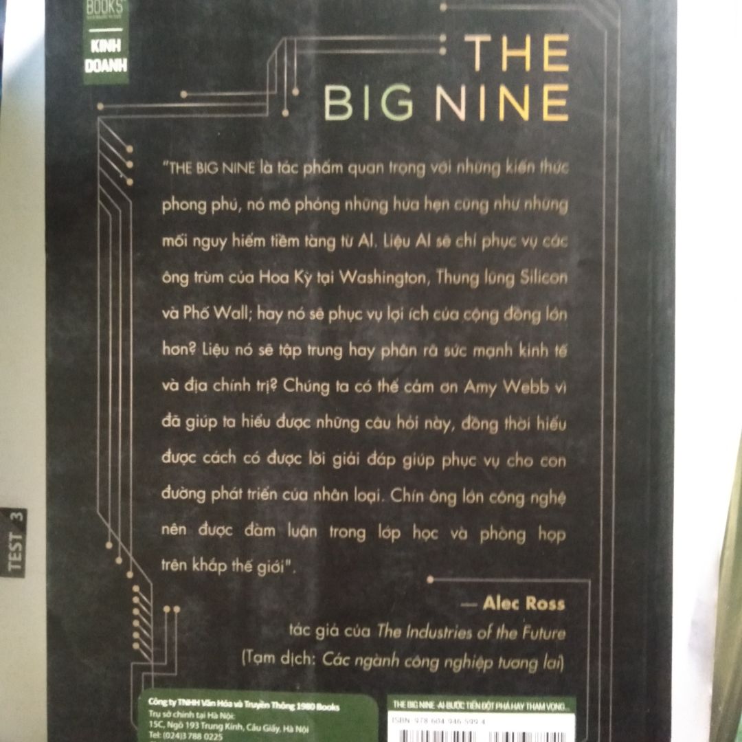 Nhận được sách nhanh, nhưng mà bìa hơi cũ. Cũng chấp được.