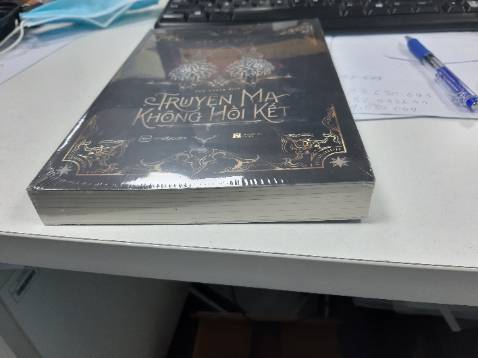 Chiết khấu cao; Sách nguyên vẹn, có vài lỗi móp nhỏ nhưng không đáng kể; Cần cải thiện cách đóng gói phù hợp và chắc chắn hơn