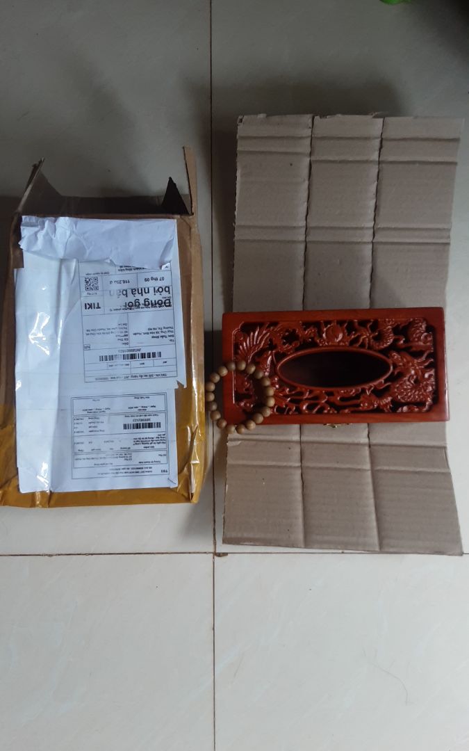 Giao hàng sớm, đóng gói kỹ lưỡng an toàn, hàng tinh xảo, rất đẹp. Chúc Cty luôn phát triển.