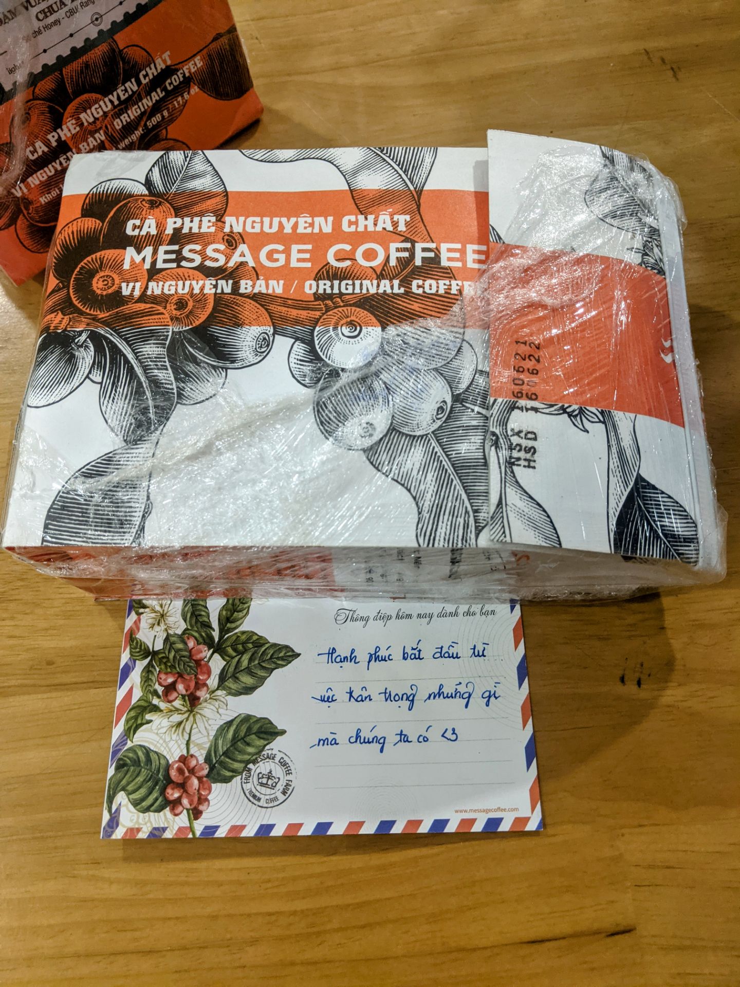 Daddy love this coffee, friends love this coffee, everyone who drinks this coffee loves it. Without a doubt some of the best specialty coffee here
It's simple: this is the best coffee I have ever tasted. I'm a coffee connoisseur so that I know what I love (blend around 70% Robusta & 30% Arabica). It's smooth and low-acid, but also very tasty and satisfying. More specially, this is the cutest coffee shop owner I've ever known, haha! ?