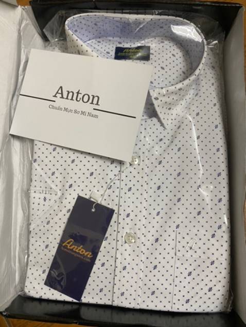 Áo nhận được rất đẹp và chất vải mềm, mát. Chất vải mềm tay và làm quà tặng phù hợp. Rất hài lòng với cách shop tư vấn và giới thiệu sản phẩm. Nhận hàng được khá nhanh dù mới đặt 2 ngày. Sẽ tiếp tục ủng hộ shop