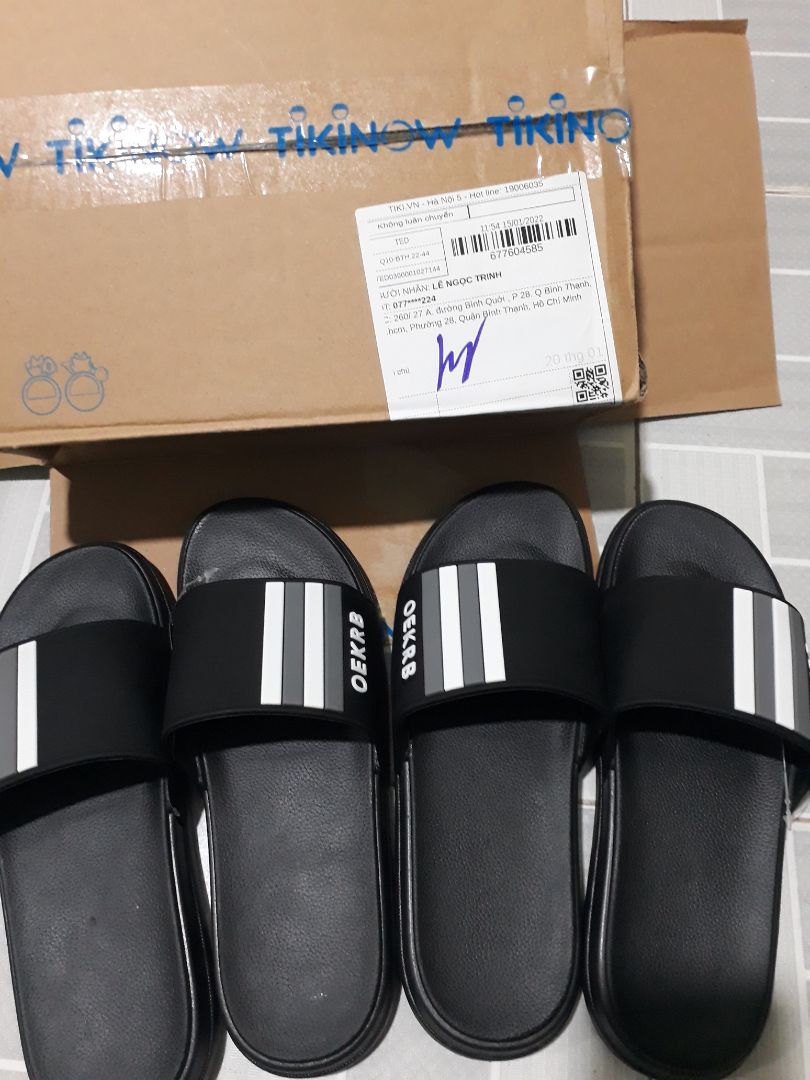 Sản phẩm của nam và nữ đều rất tốt, mình mua nhiều đơn hàng đều hài lòng. Lần này đặt 2 đôi size 40 - 41 hơi nhỏ so với chân ông xã mình bình thường là 40 nên mình gởi trả. Để đặt lại 2 đôi size 42 - 43. cảm ơn shop nhiều nhé.