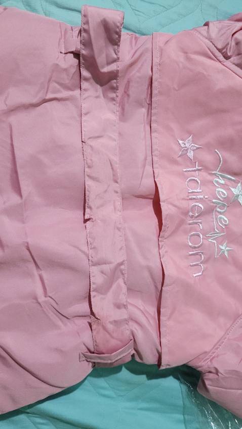 Sản phẩm giao không đúng thông tin, hình ảnh, sản phẩm kém chất lượng, bị rách, lỗi