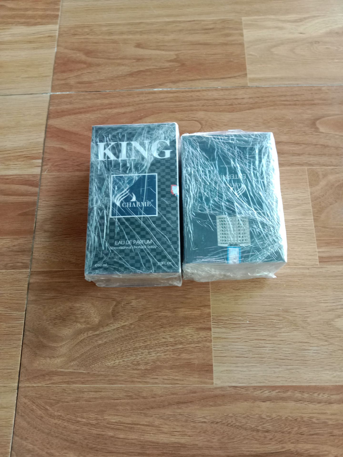 sản phẩm đẹp chất lượng cao và tuyệt vời, thơm lắm ạ