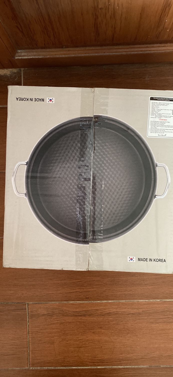 Shipper giao nhanh, cẩn thận, nồi được bọc cẩn thận, rất okela