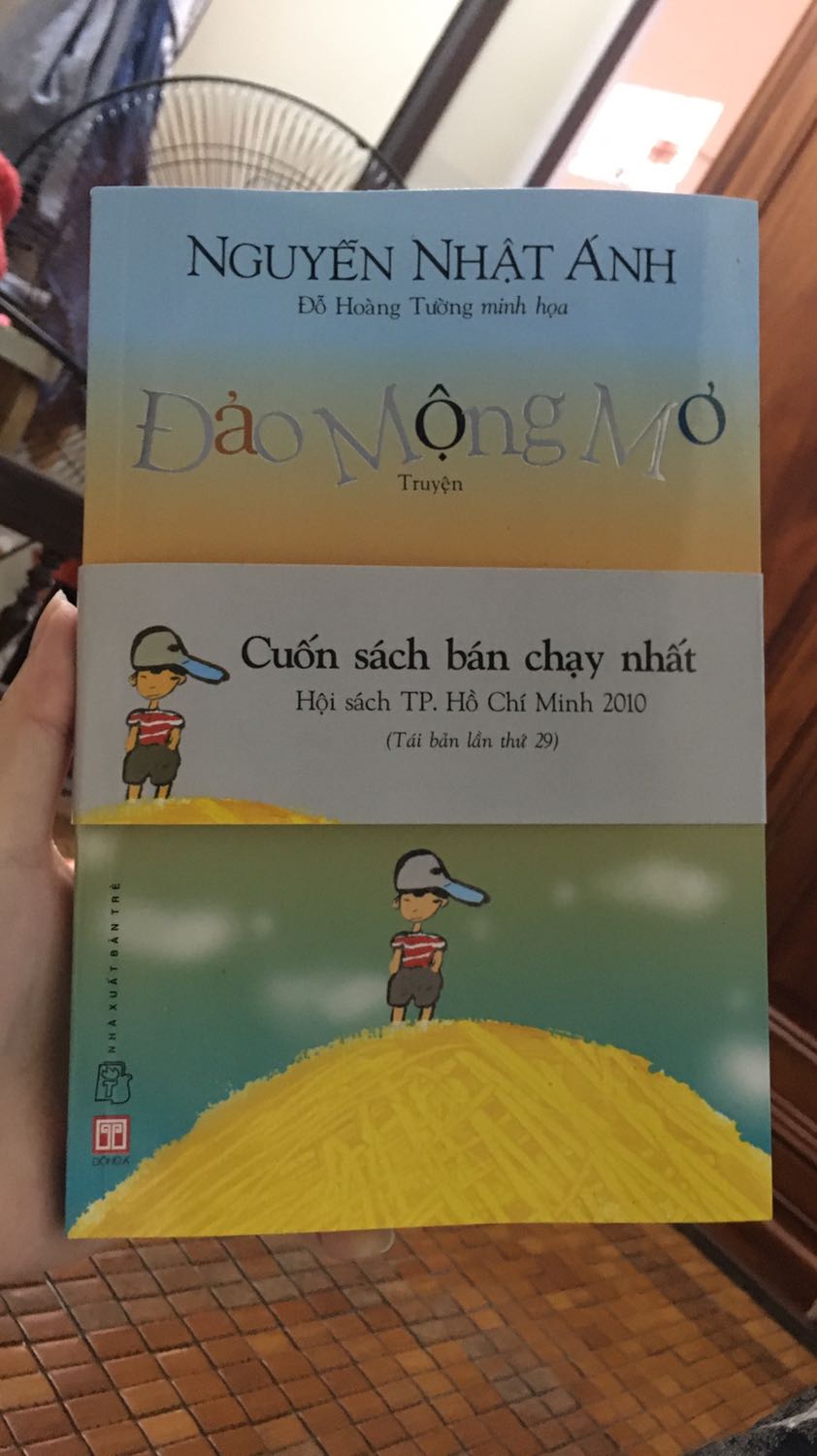 Bìa siêu đẹp. Nội dung thì mình chưa đọc đến nhưng sách bác Ánh thì chắc chắn hay rồi. Tiki gói hàng cẩn thận và ship nhanh.