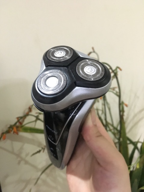 Máy cạo râu quá đẹp luôn ạ, chất lượng lắm nha anh em.
Lần thứ 2 mua bên shop vẫn cứ là ok ạ sẽ ủng hộ shop nhiềuuuuuuu❤️