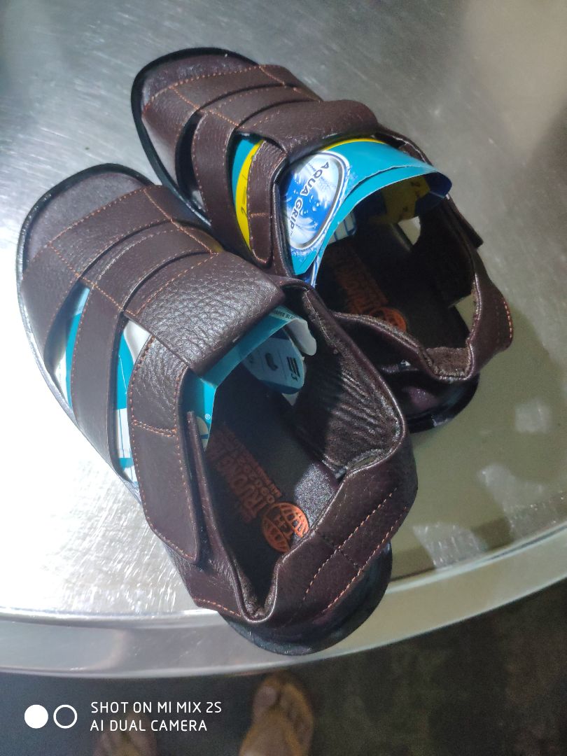 giày đẹp giống mô tả nên cho shop năm sao nếu giá giảm thêm chút nữa thì tốt giày đẹp giống mô tả nên cho shop năm sao nếu giá giảm thêm chút nữa thì tốt