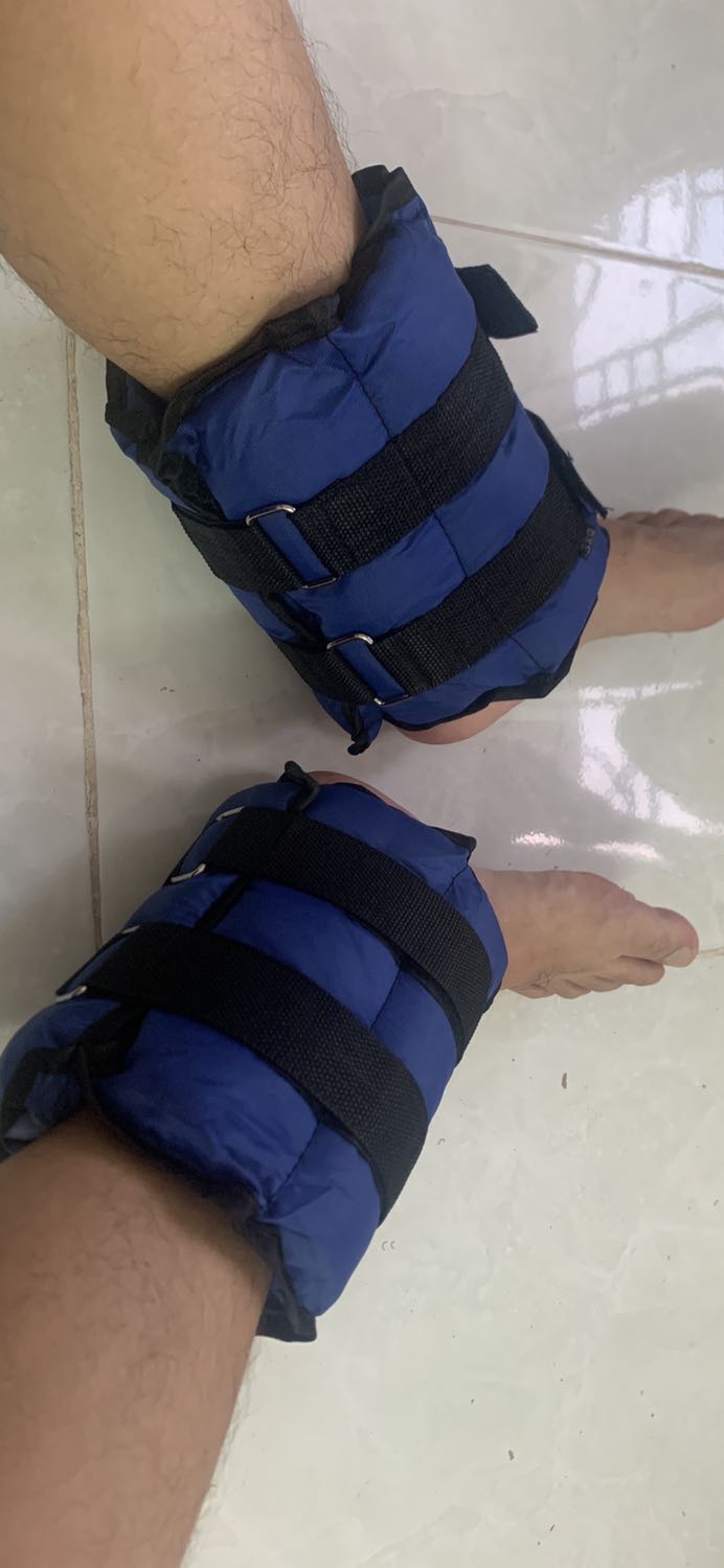 Thất vọng vì tạ quá to và cồng kềnh…