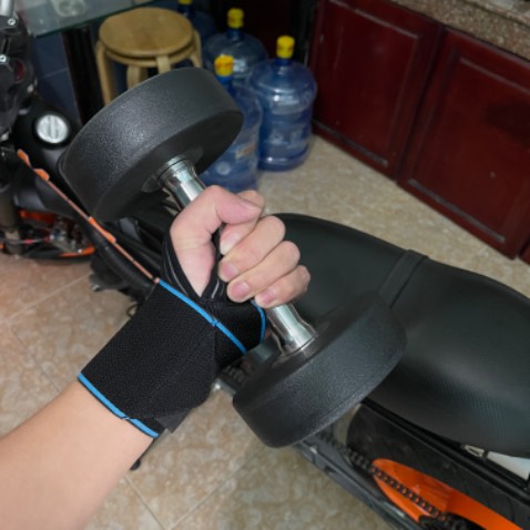 Tuyệt vời, băng quấn cổ tay rất êm, chất liệu cảm giác rất xịn khác với mấy sản phẩm tương tự mua ở chỗ khác. Shop hỗ trơi tốt