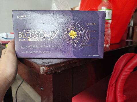 Vì là sp của Rohto VN nên rất tin khi mua thử. Cảm nhận đầu đóng gói kỹ, vị ngon, mới uống 5 chai nên chưa thấy hiệu quả về săn chắc da nhưng tiêu hóa coi bộ tốt hơn ko bị khó chịu khi ăn nhiều