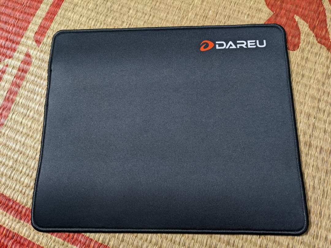 Lót chuột chất lượng giá rẻ, rê chuột rất mượt và chính xác chơi game thấy khác biệt hẳn. Shop gói hàng kỹ