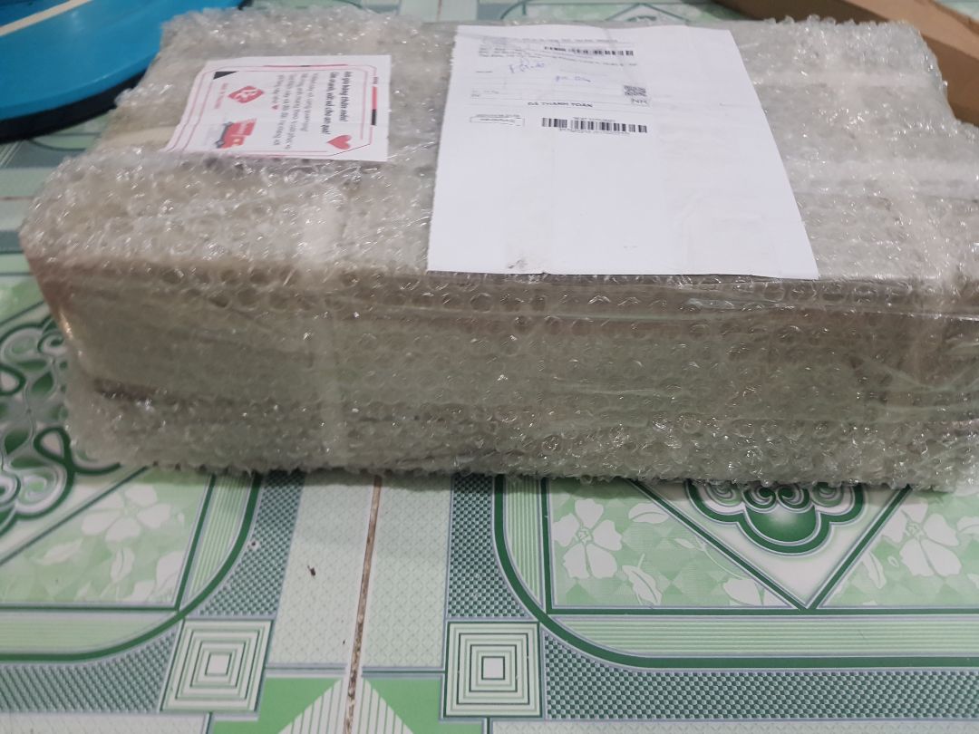 giao hàng nhanh, đóng gói siêu kỹ nha. bọc nhiều lớp mà thấy thương. cầm rất chắn. chất lượng thì khỏi bàn rồi.
mình chưa dùng nên chưa biết trải nghiệm thực tế ntn giao hàng nhanh, đóng gói siêu kỹ nha. bọc nhiều lớp mà thấy thương. cầm rất chắn. chất lượng thì khỏi bàn rồi.
mình chưa dùng nên chưa biết trải nghiệm thực tế ntn