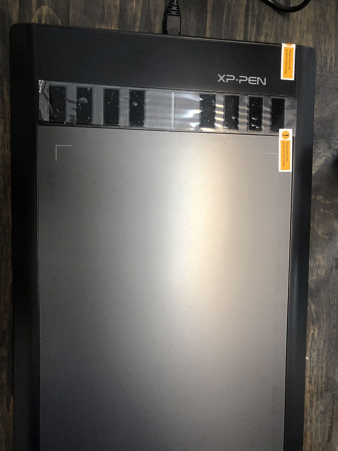 Giao hàng nhanh, đóng gói rất cẩn thận, vẽ nét nuột , vẽ nhanh thì bớt nhạy hơn chút xíu