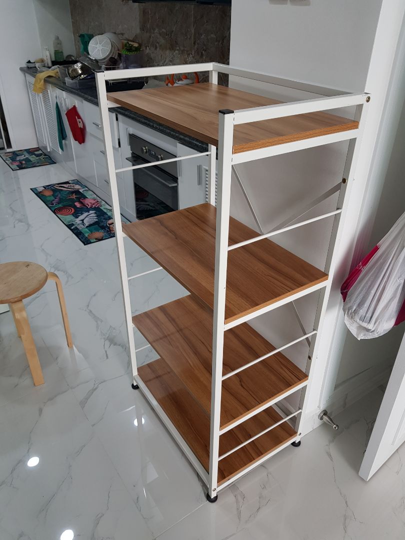 mình vừa nhận hàng hôm nay, kệ ráp vào nhìn ok, chắc chắn, chứa được kha khá đồ đạc. đúng như mô tả