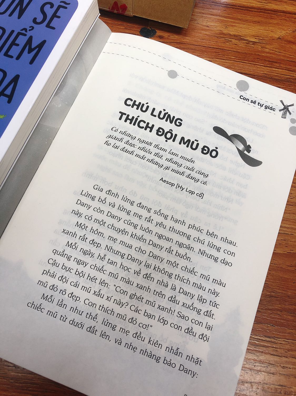Thiết kế bao bì đẹp xỉu luôn.
Chọn gói giao 2-3h nên nhận được trong vòng 1 nốt nhạc.
