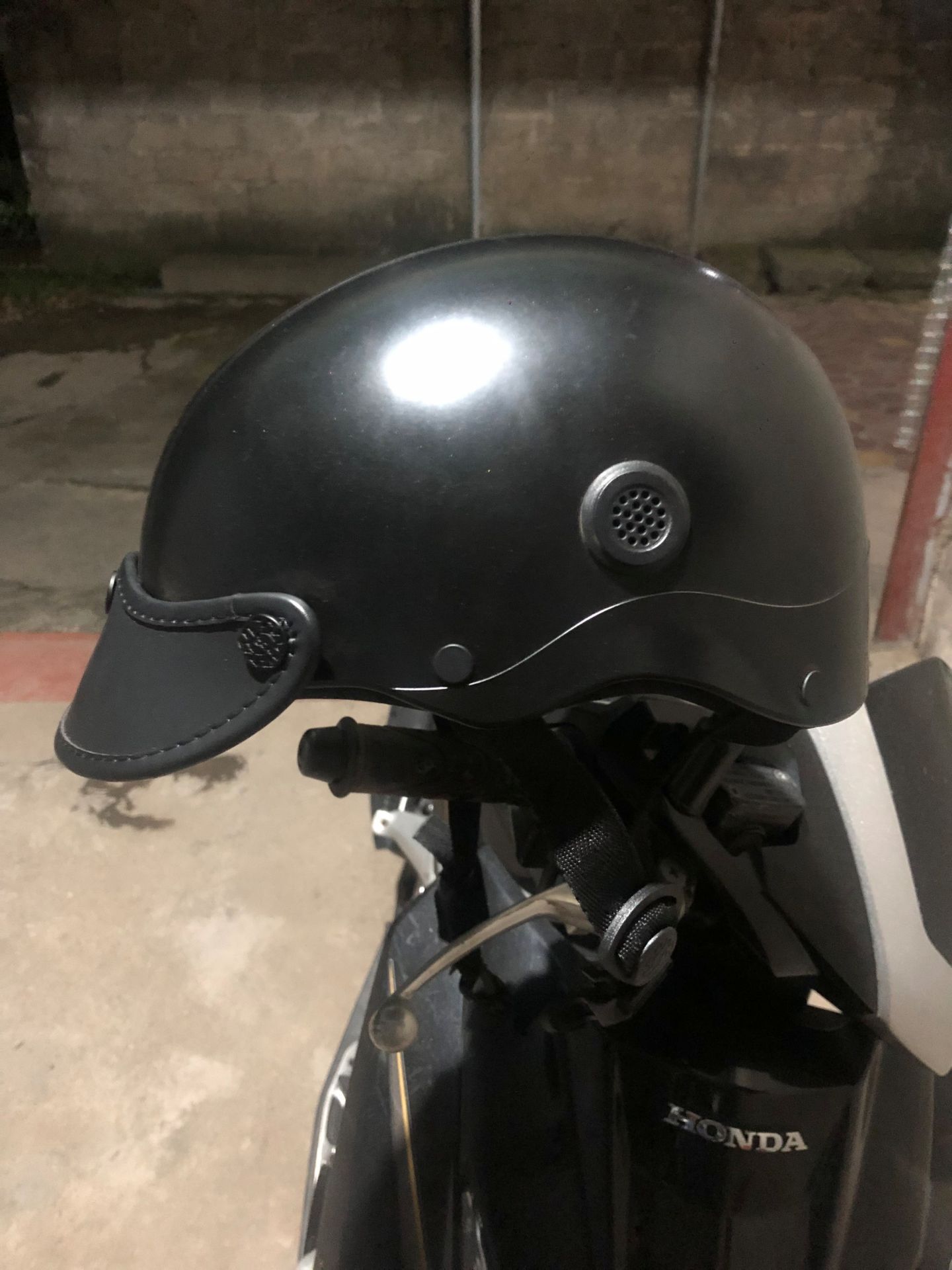 Mũ đẹp, chắc chắn, chất lượng, giao hàng nhanh, đóng gói cẩn thận. Đánh giá năm sao cho shop và tiki Mũ đẹp, chắc chắn, chất lượng, giao hàng nhanh, đóng gói cẩn thận. Đánh giá năm sao cho shop và tiki