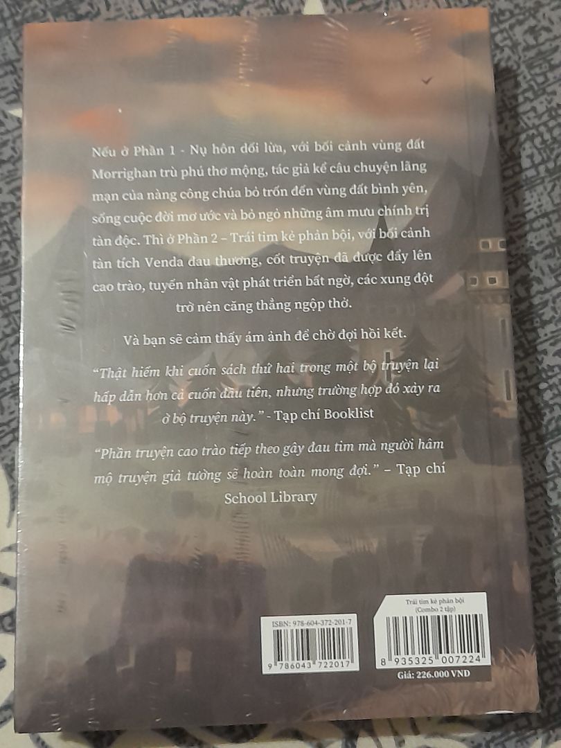 truyện rất đẹp, săn sale đc nên rất rẻ nữa truyện rất đẹp, săn sale đc nên rất rẻ nữa