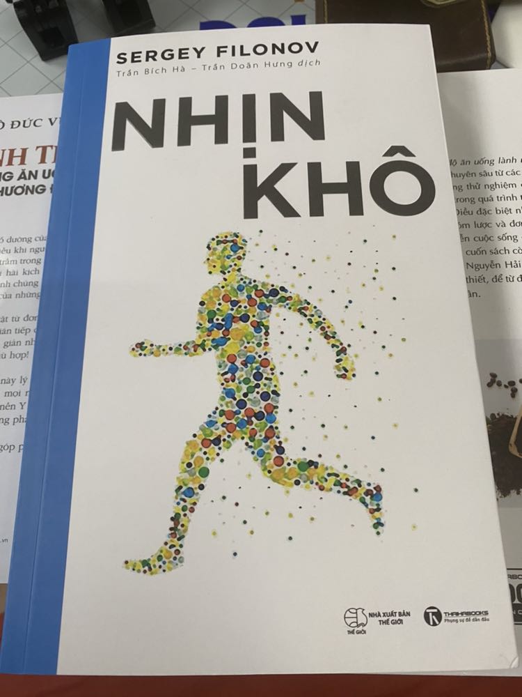 Sách mới, kiến thức rất hay nhưng hơi tiếc vì k có bọc kiếng bên ngoài, bạn giao hàng nhiệt tình Sách mới, kiến thức rất hay nhưng hơi tiếc vì k có bọc kiếng bên ngoài, bạn giao hàng nhiệt tình