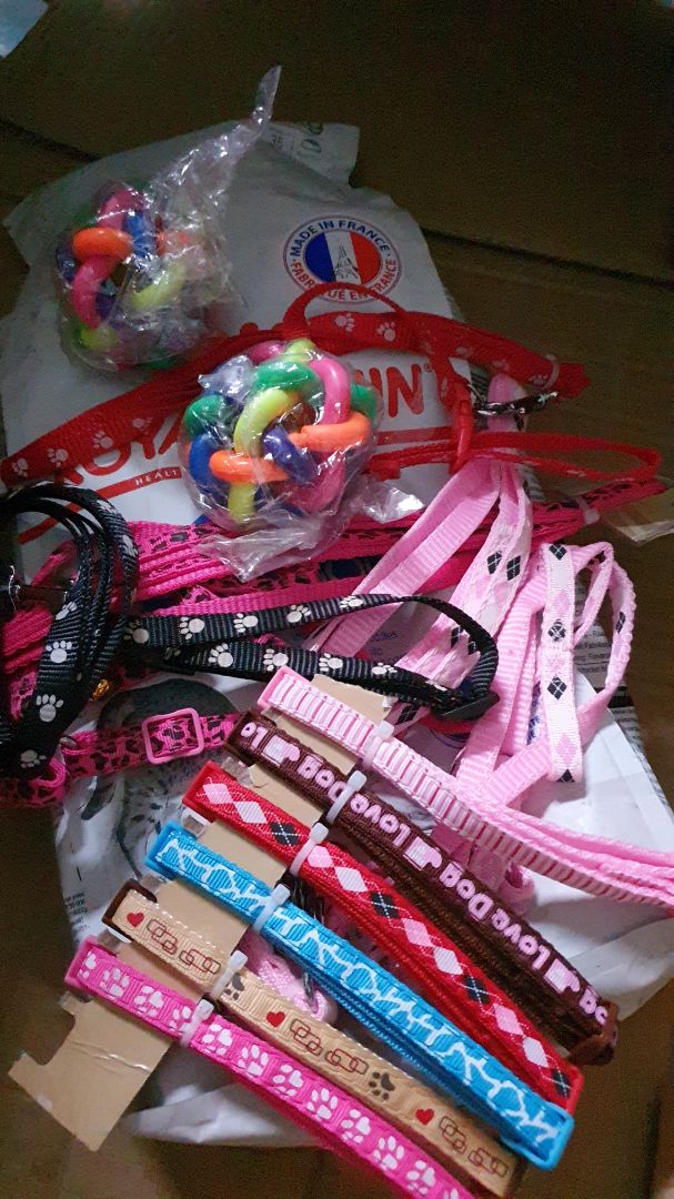 hàng chất lượng đóng gói kỹ càng,nhưng bên giao hàng quá ẩu tả để gói hàng dơ như đồ bỏ  chuột cắn xé nhìu chổ trên thùng, nhưng may là shop gói hàng kỹ,nếu ko thì gói tă coi như bỏ khi bị chuột cắn vào bọc tă.mong shop típ nhânn ý kiến
5sao cho shop
1 sao cho vận chuyển J&T