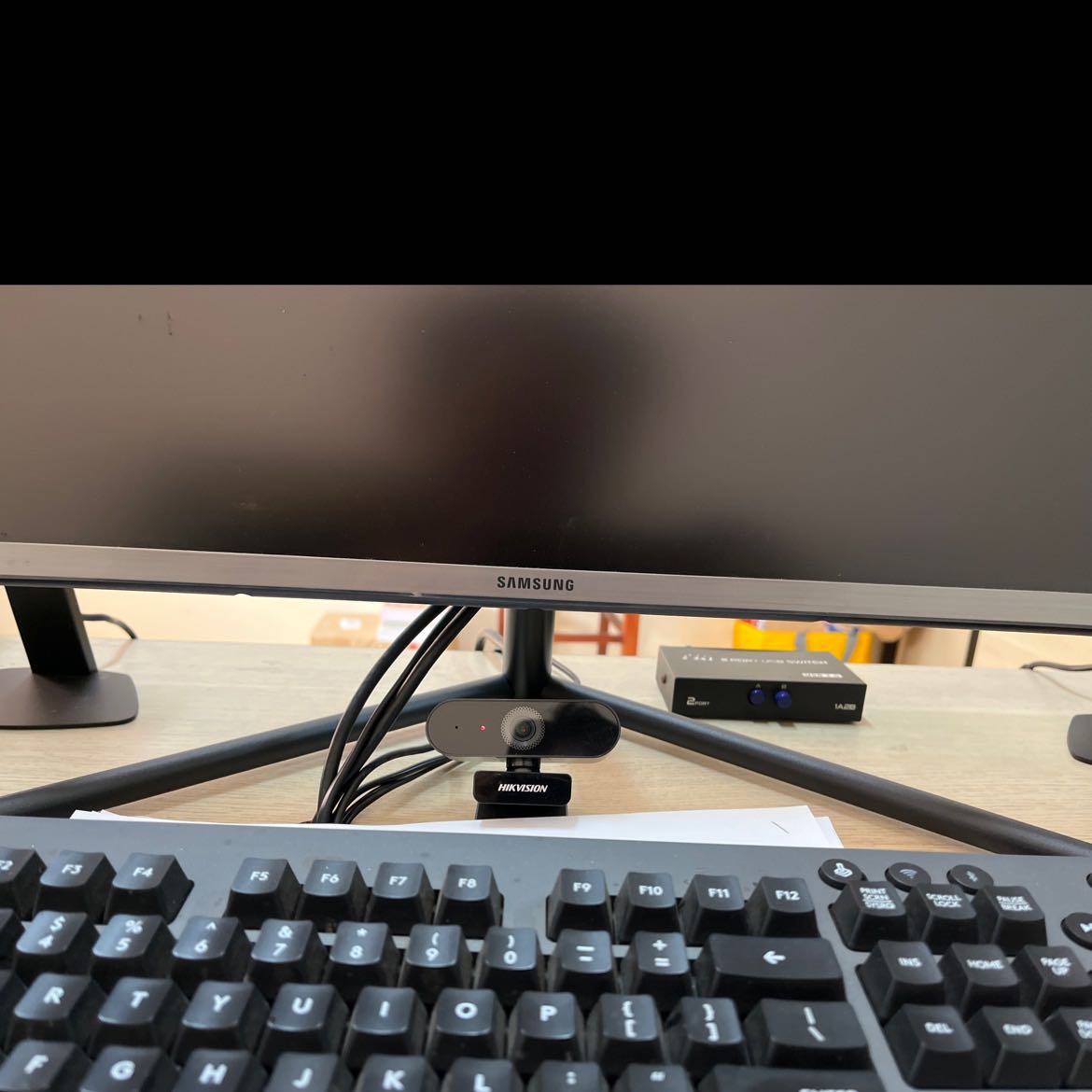 Webcam tốt, tuy nhiên không đúng theo nhu cầu của mình, chắc phải mua cái khác!