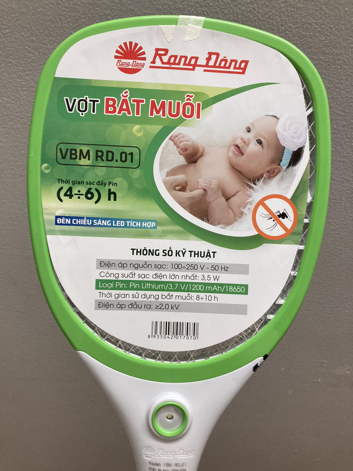 Mùa dịch mà giao siêu nhanh!
Vợt cầm chắc tay, dùng thấy nổ lớn khi trúng muỗi. Pin 1200mah hơi ít nhưng phù hợp tầm giá. Hàng chính hãng Việt Nam nên an tâm hơn mua hàng tàu khựa.
Bao bọc gói kỹ. Rất hài lòng.
Dùng một thời gian sẽ cập nhật đánh giá sau!