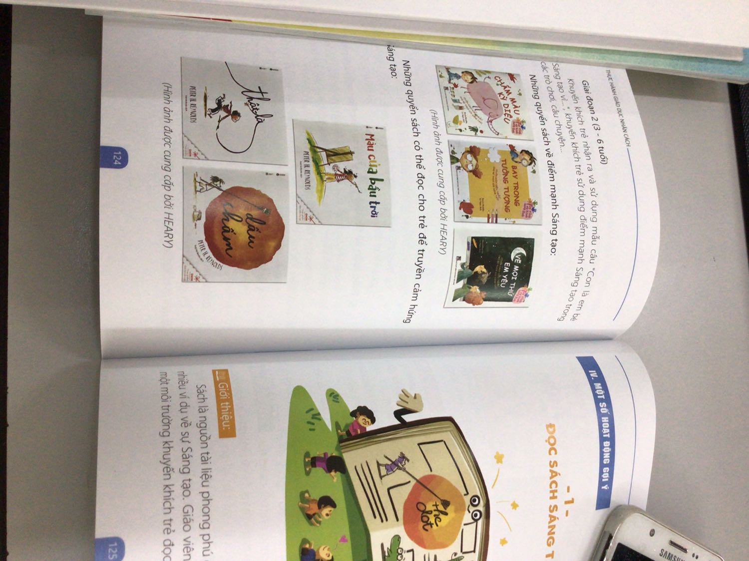 Cuốn sách in giấy bóng mịn, in đưpj, hình đẹp. Gồm nhiều bài thực hành cùng các con. Mình theo dõi *** cuẩtcs giả đã nhiều năm. Cảm ơn nhóm tác giả đã cho ra đời cuốn sách này.