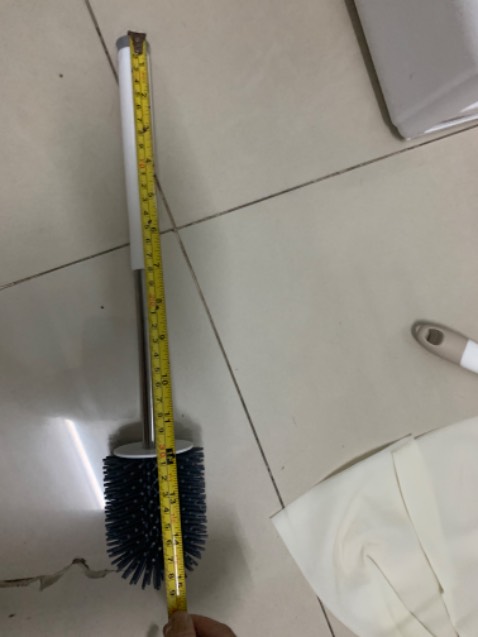 Cây lau nhỏ quá, lau cũng tạm thôi. vì nhẹ nên độ bám không cao, hay bị bật ra ở phía gấp lại để vệ sinh giẻ lau, miếng lau không dôi ra nên lau các cạnh không sạch. Tóm lại lau diện tích nhỏ thì ok chứ lau dt lớn thì mình khuyên nên mua cây lau 360 loại tốt.
M