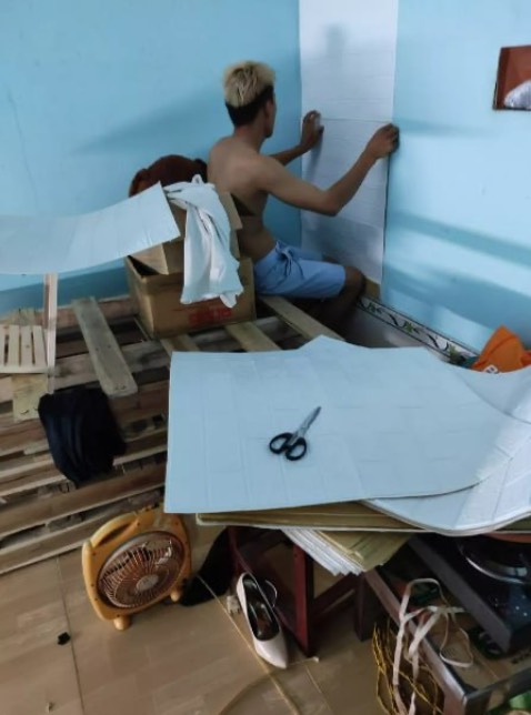 Dán chắc chắn, dễ dùng, dán mấy chỗ trong nhà ok phết, nên mua