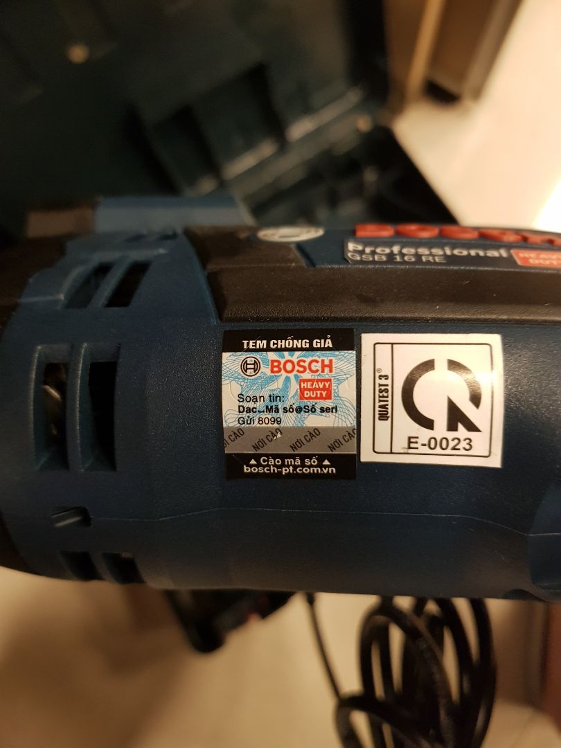 Nhận hàng đúng hẹn, bọc một lớp mút cảm giác không được cẩn thận, vỏ hộp bụi và hơi cũ. Tuu nhiên khoan mới, acitve bảo hành chính hãng, chạy ổn định, phù hợp dùng gia đình, hàng sản xuất malaysia.