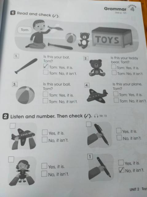 Shop *** đảo, sách bên ngoài bìa thì có màu còn bên trong thì đen trắng mà giá 200k, không đáng đồng tiền