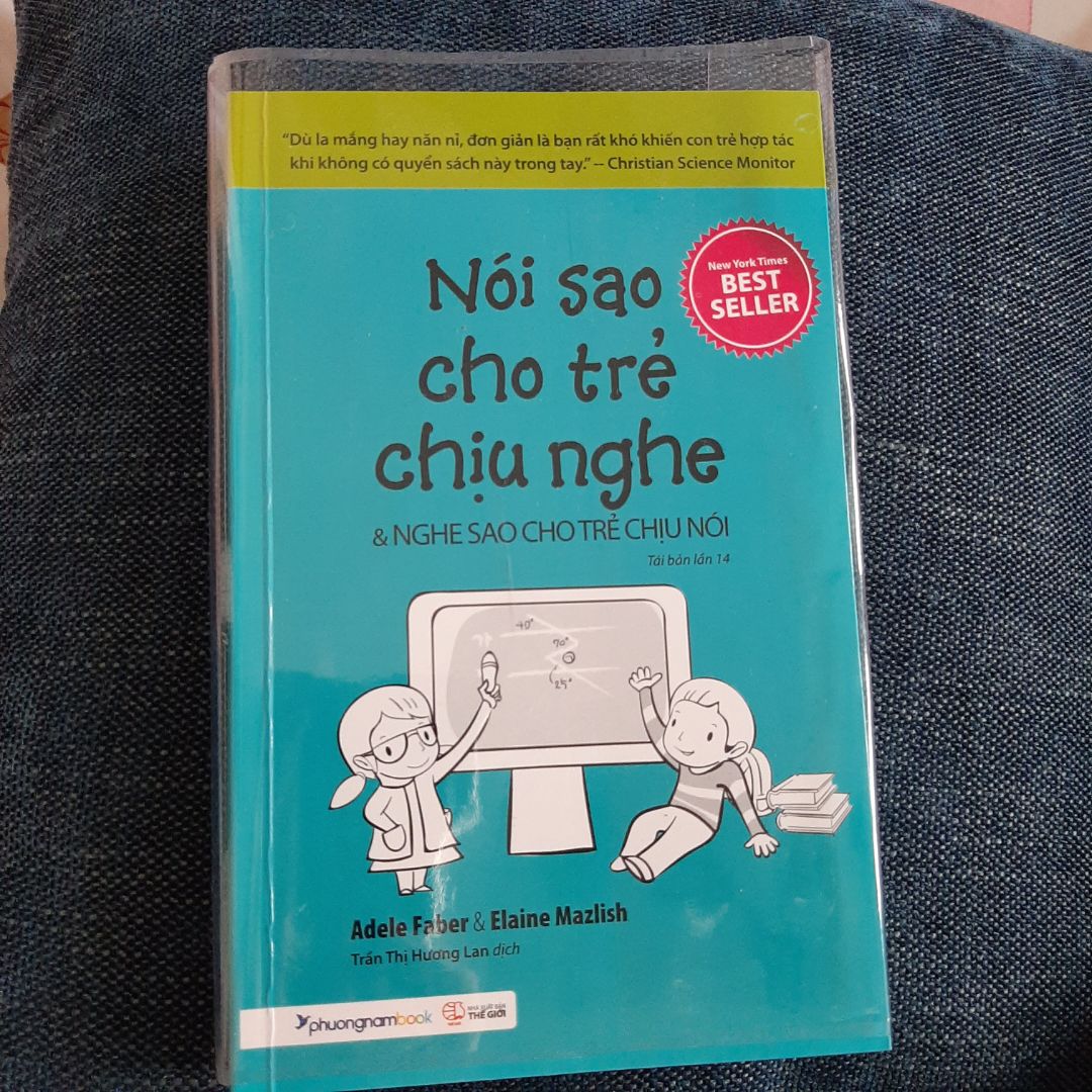 Mình đã đặt mua rất nhiều sách ở tiki nhưng chưa bao giờ thấy thất vọng như lần này. Đơn hàng của mình có yêu cầu bọc bookcare nhưng khác với mọi lần, 2 quyển mình đặt lần này bọc sách lỏng lẻo, khi mở ra đã bong hết các góc. Vì mình rất coi trọng hình thức và việc giữ gìn sách nên đề nghị Tiki xem lại và có biện pháp đổi trả giúp.